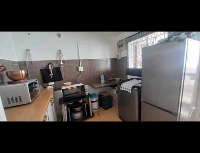 2 BEDROOM HOUSE FOR SALE IN SHASTRI PARK